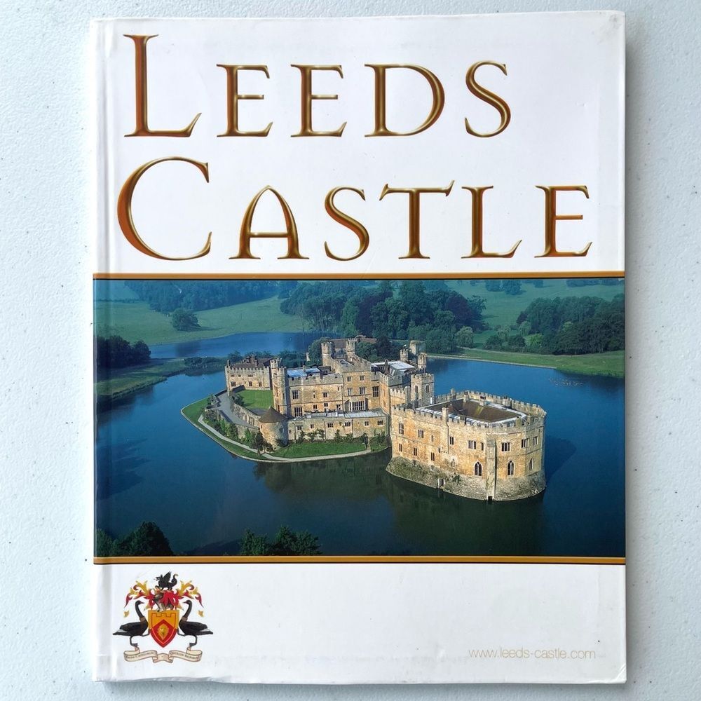 Leeds Castle – Queen of Castes (Hardcover Book)